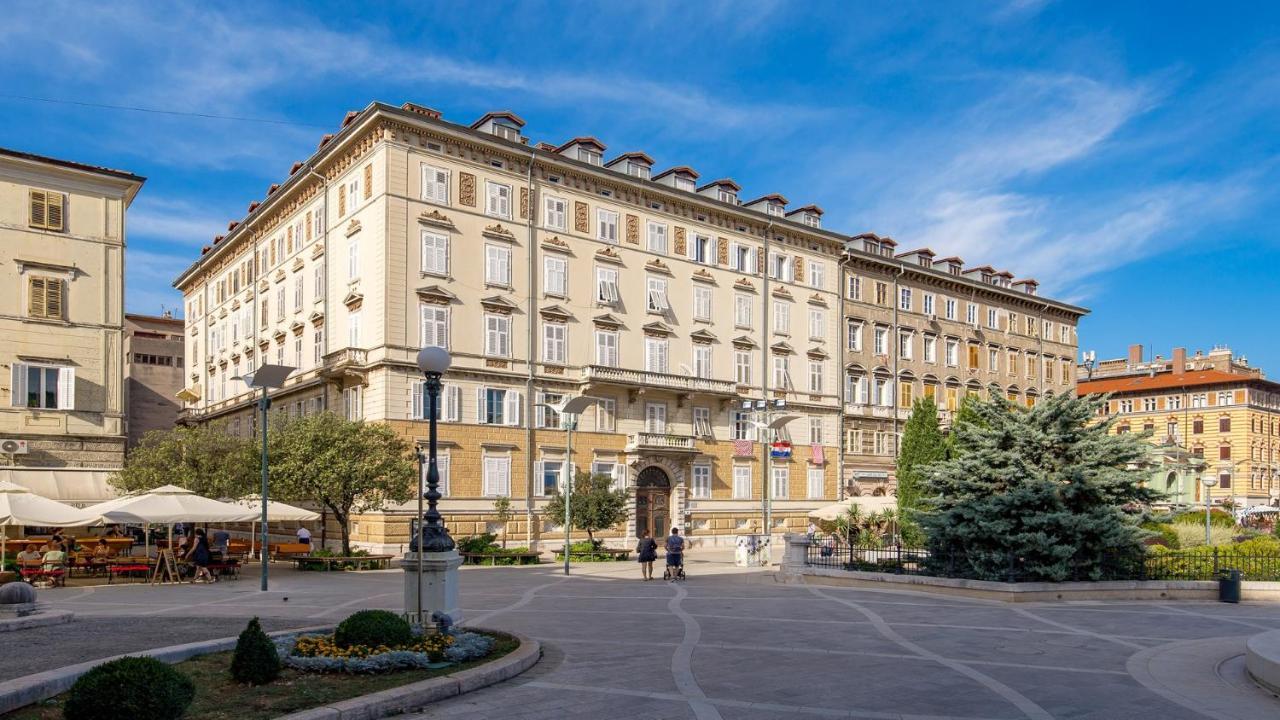 Apartments Art Teatro Rijeka Exterior photo